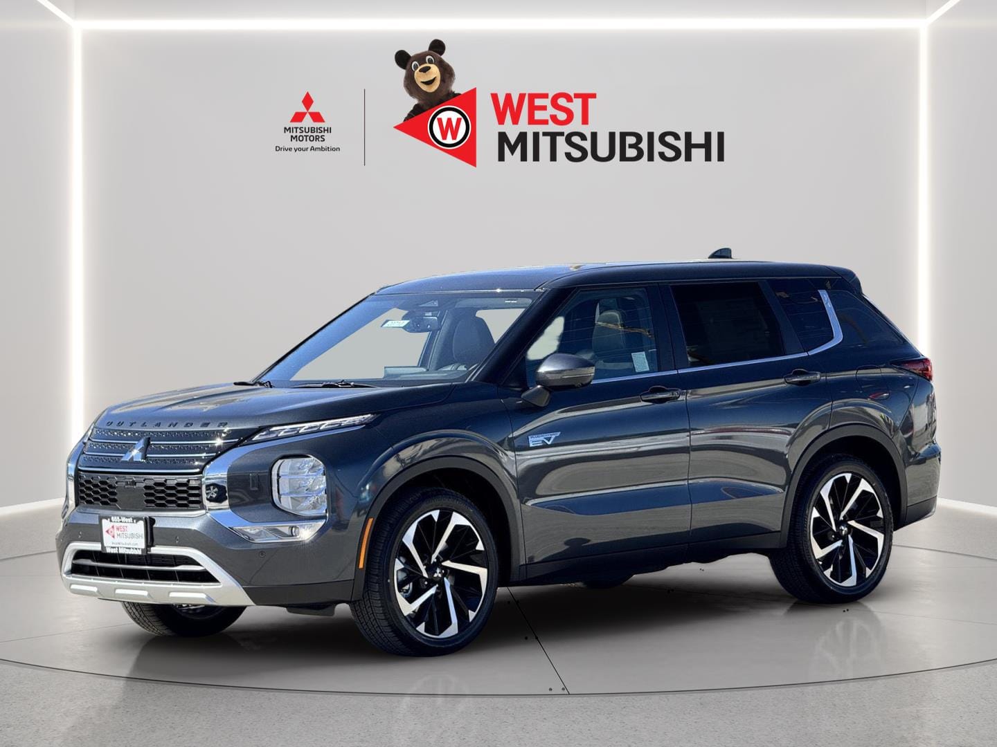 2025 Mitsubishi Outlander Plug-in Hybrid SE's photo