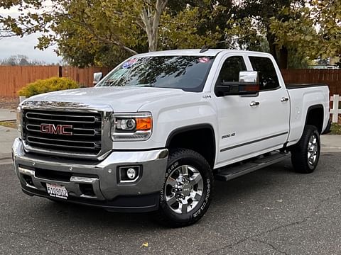 1 image of 2019 GMC Sierra 2500HD SLT