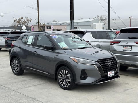 1 image of 2023 Nissan Kicks SR
