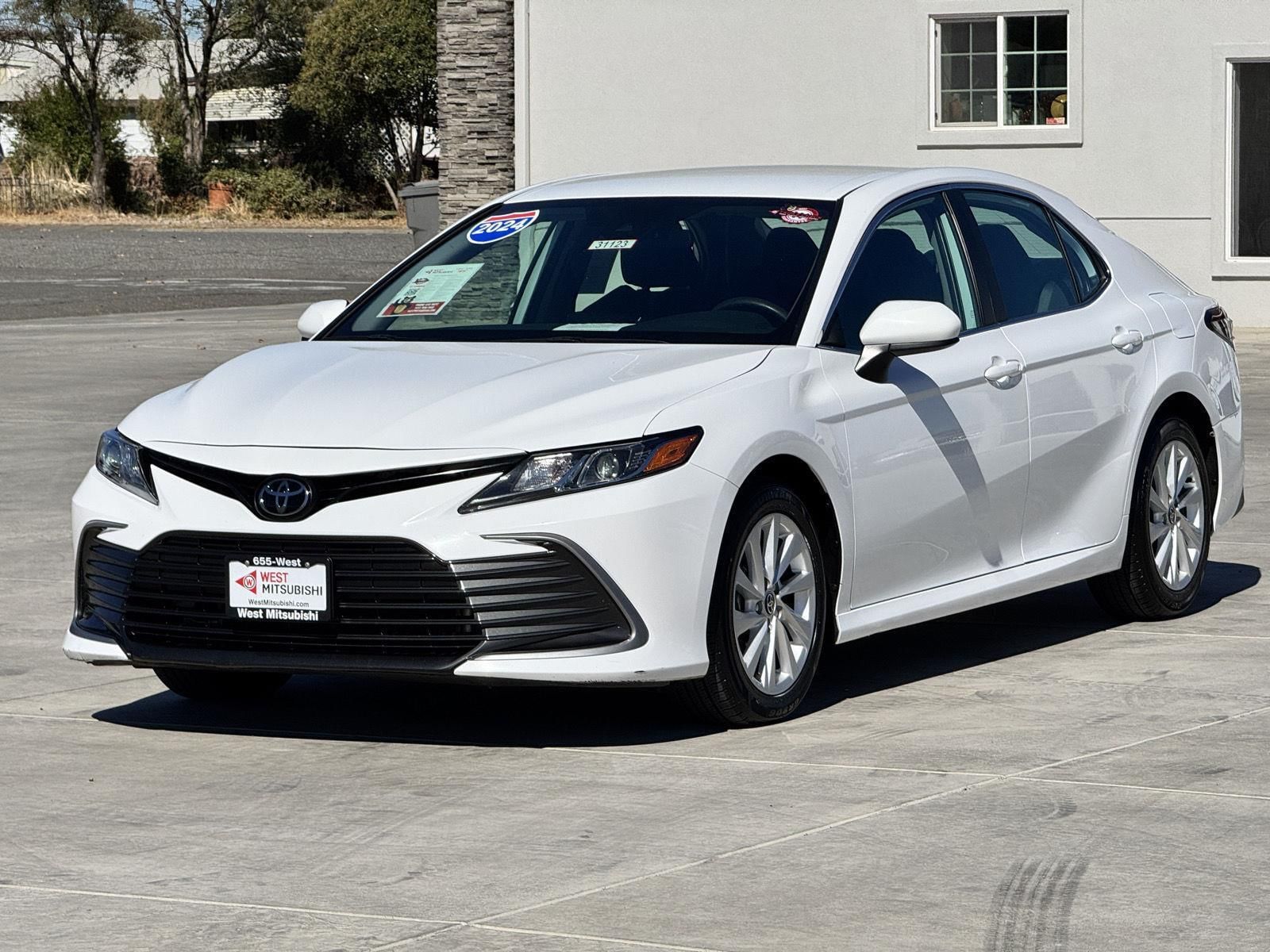 2024 Toyota Camry LE
