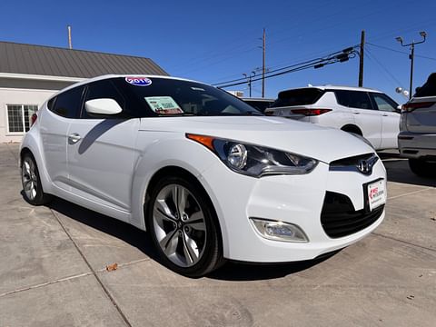 1 image of 2015 Hyundai Veloster