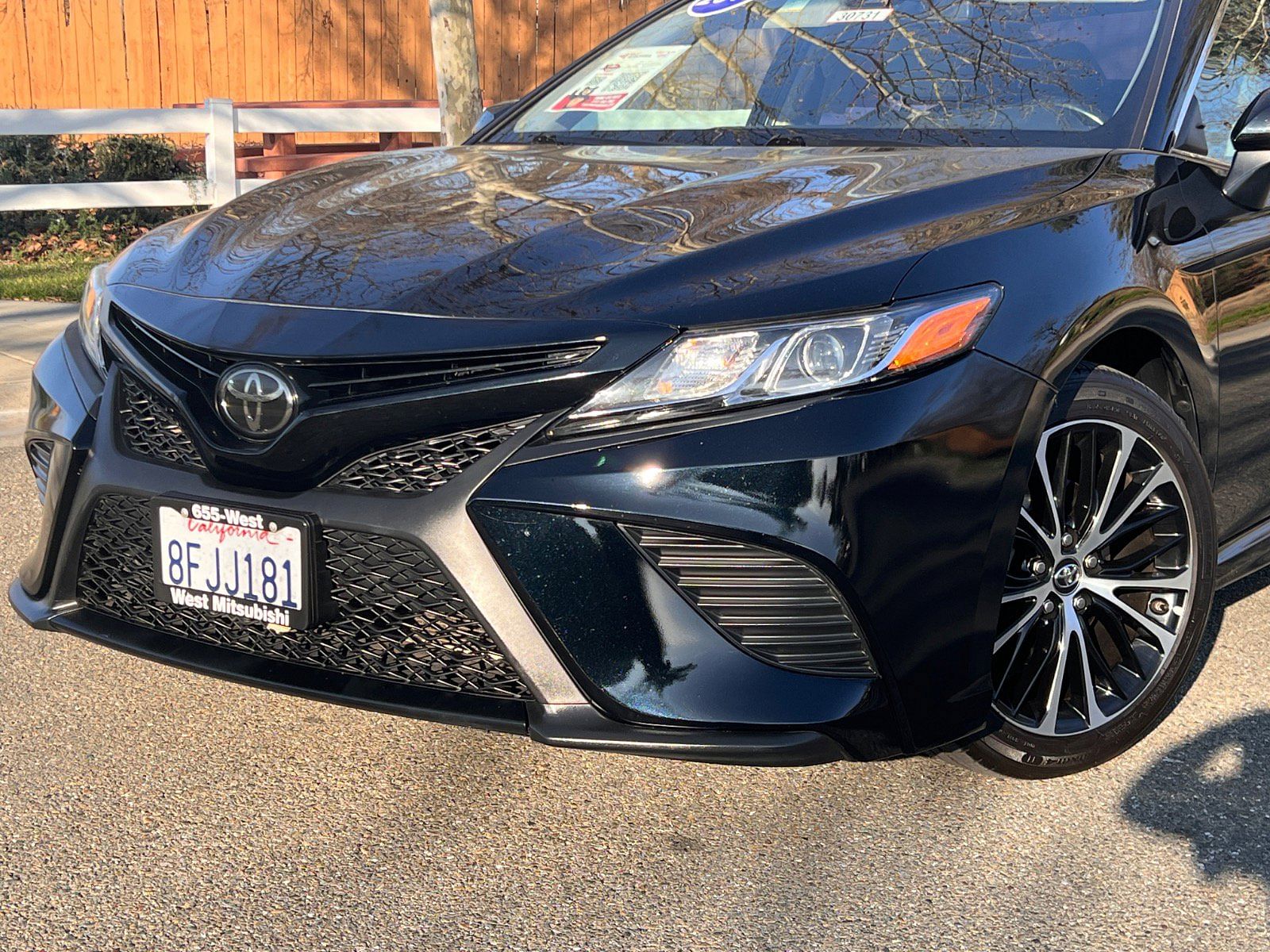 Used 2018 Toyota Camry SE with VIN 4T1B11HKXJU154951 for sale in Orland, CA