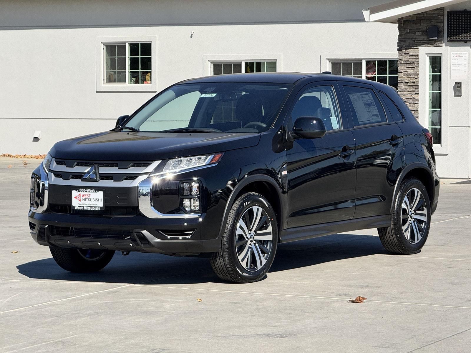 2025 Mitsubishi Outlander Sport ES's photo