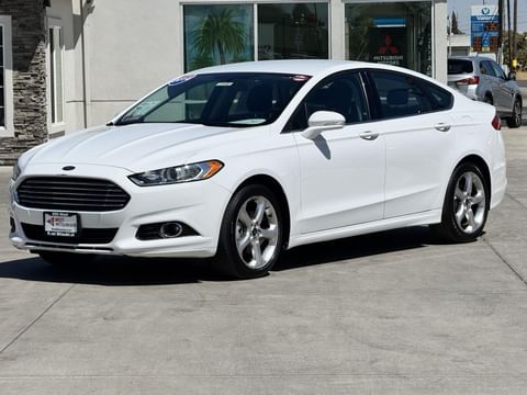 1 image of 2014 Ford Fusion SE