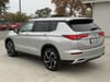 6 thumbnail image of  2022 Mitsubishi Outlander SE