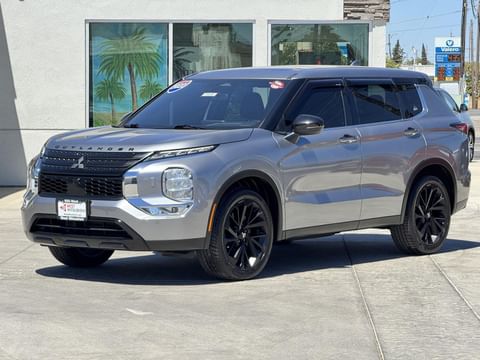 1 image of 2022 Mitsubishi Outlander Black Edition