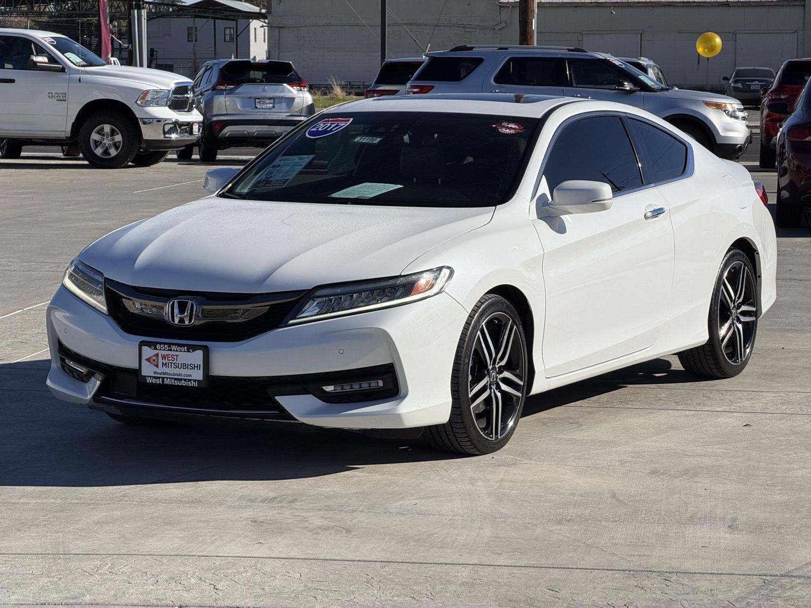 2017 Honda Accord Touring's photo