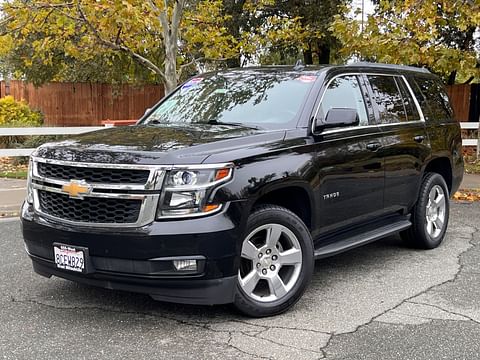 1 image of 2017 Chevrolet Tahoe LT