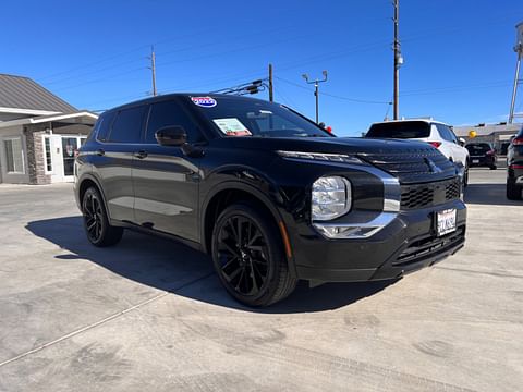 1 image of 2022 Mitsubishi Outlander Black Edition