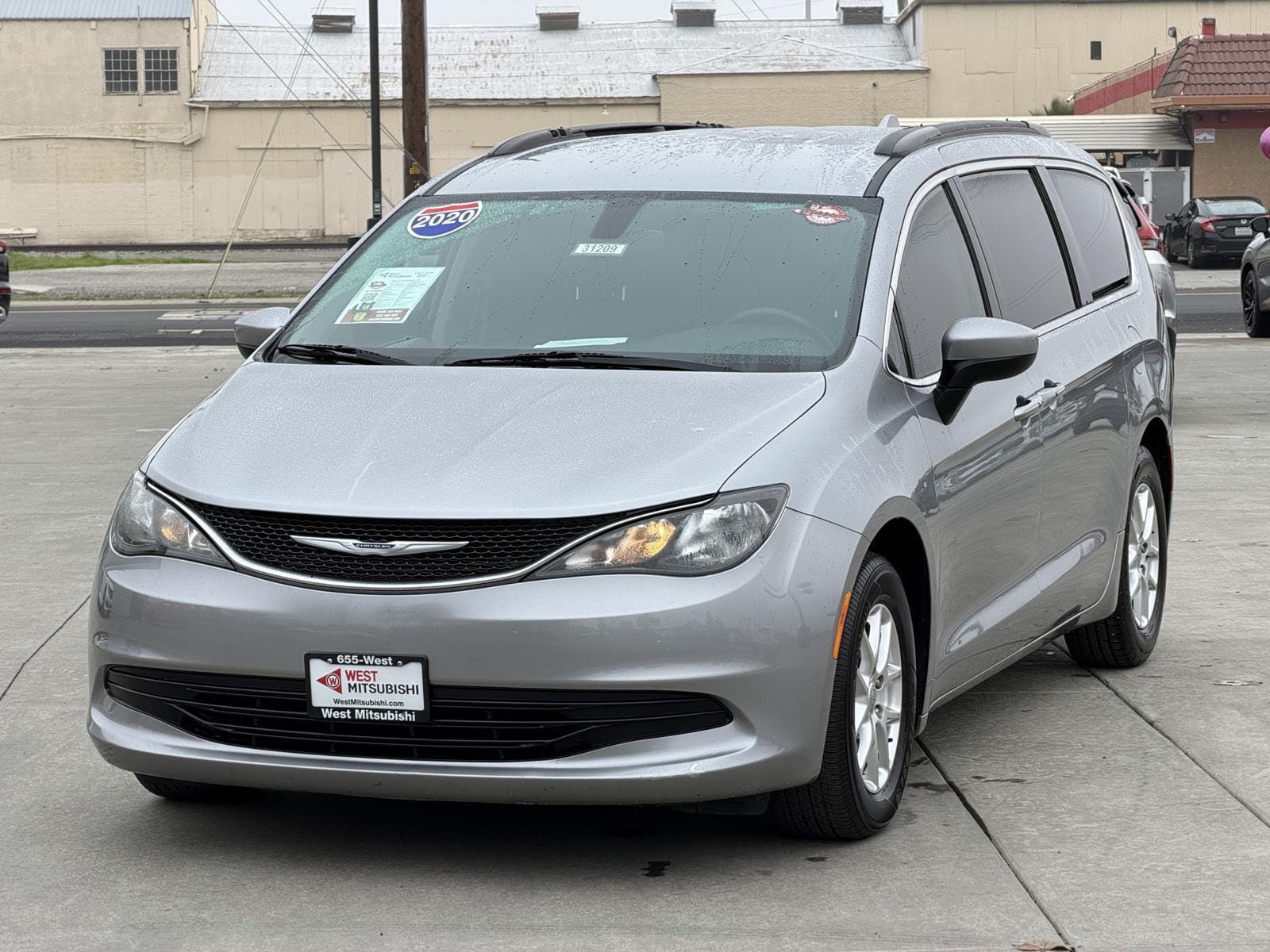 2020 Chrysler Voyager's photo