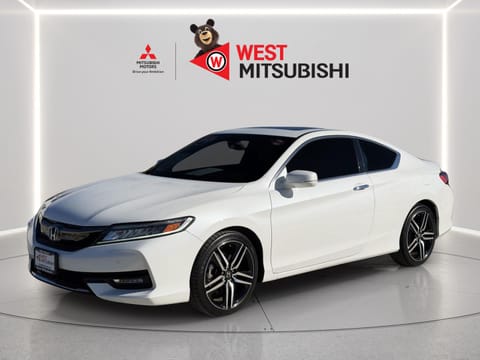 1 image of 2017 Honda Accord Coupe Touring