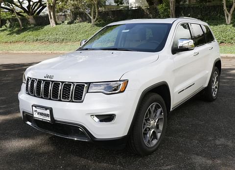 1 image of 2022 Jeep Grand Cherokee WK Limited