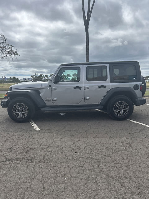 1 image of 2018 Jeep Wrangler Unlimited Sport S