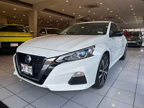 1 image of 2021 Nissan Altima 2.5 SR