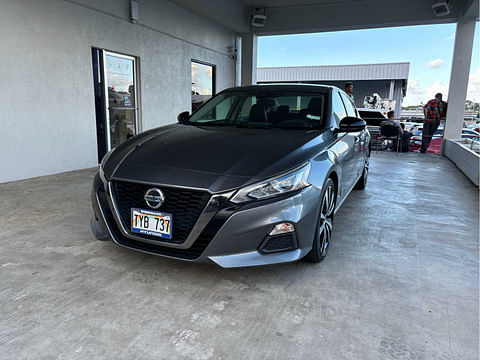 1 image of 2020 Nissan Altima 2.5 SR