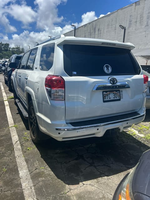 1 image of 2011 Toyota 4Runner SR5