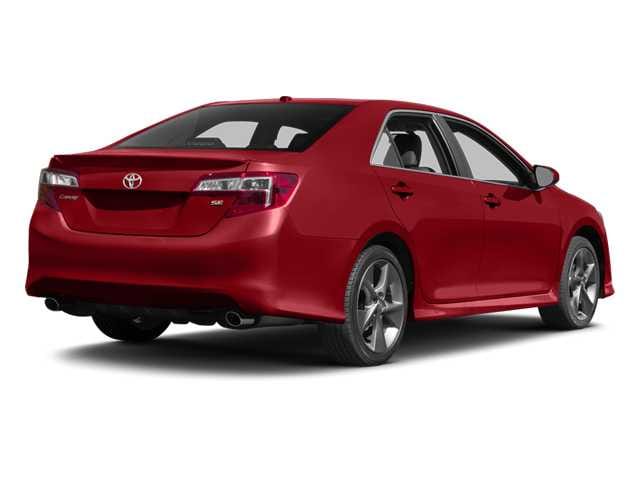 2 thumbnail image of  2014 Toyota Camry SE