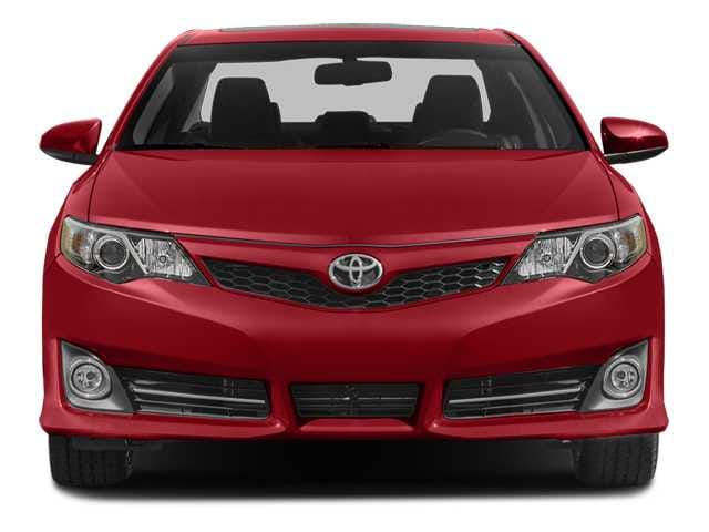 4 thumbnail image of  2014 Toyota Camry SE