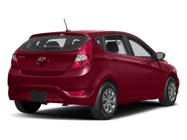 2 thumbnail image of  2016 Hyundai Accent 5-Door SE