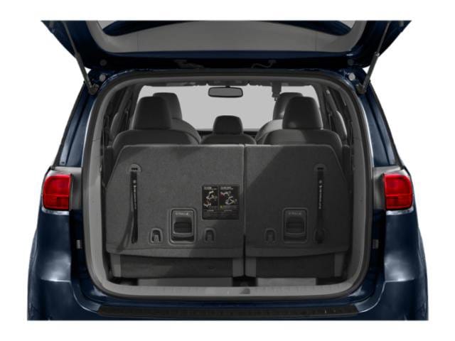16 thumbnail image of  2016 Kia Sedona LX