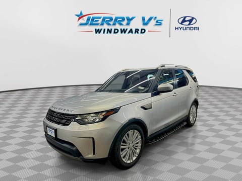 1 image of 2018 Land Rover Discovery SE