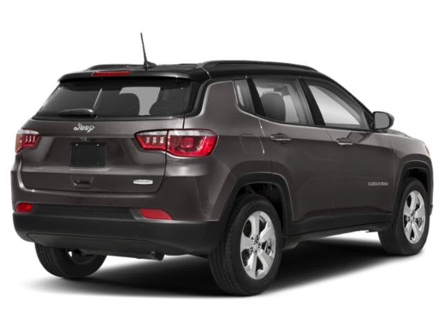 2 thumbnail image of  2019 Jeep Compass Latitude