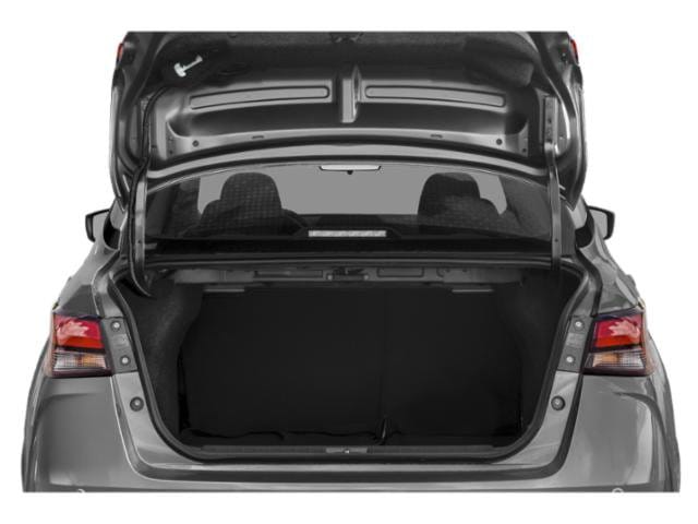 14 thumbnail image of  2020 Nissan Versa SV