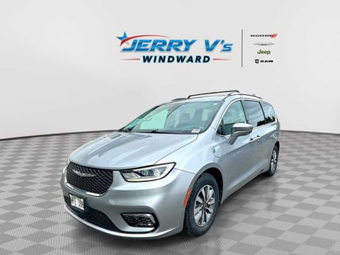 1 image of 2021 Chrysler Pacifica Hybrid Touring L
