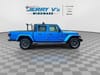 9 thumbnail image of  2021 Jeep Gladiator Overland