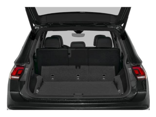 11 thumbnail image of  2022 Volkswagen Tiguan SEL R-Line