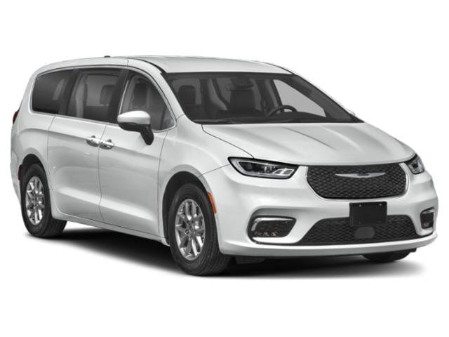9 thumbnail image of  2023 Chrysler Pacifica Touring L