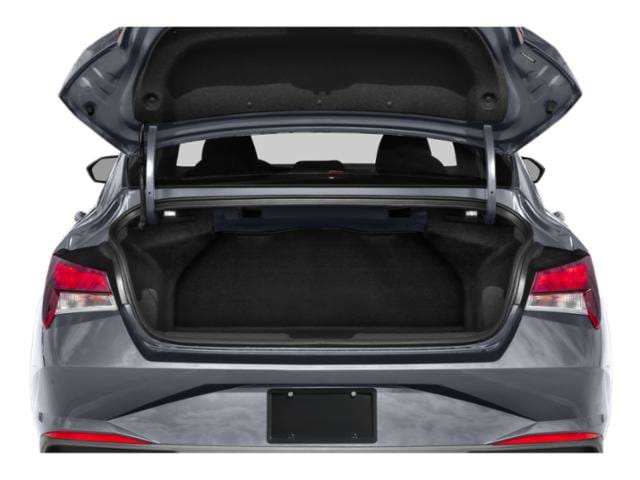 14 thumbnail image of  2023 Hyundai Elantra SEL