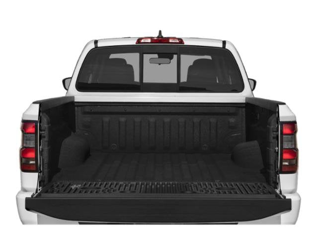 14 thumbnail image of  2023 Nissan Frontier SV