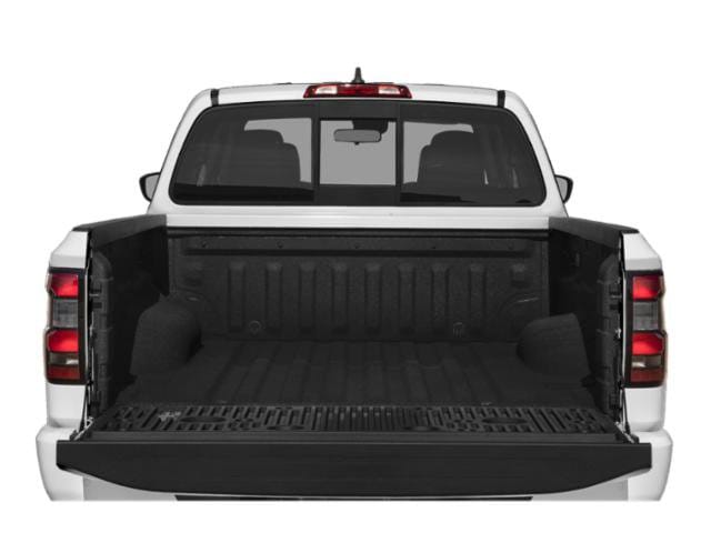 14 thumbnail image of  2023 Nissan Frontier SV