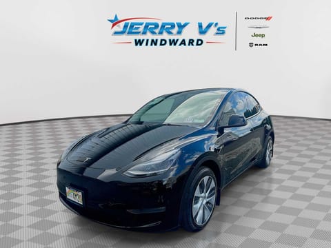1 image of 2023 Tesla Model Y