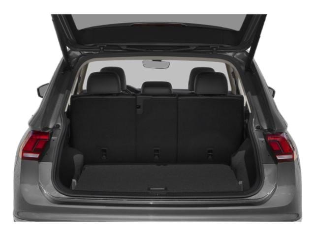 11 thumbnail image of  2024 Volkswagen Tiguan SE