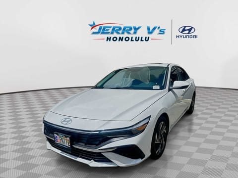1 image of 2025 Hyundai Elantra Hybrid Limited