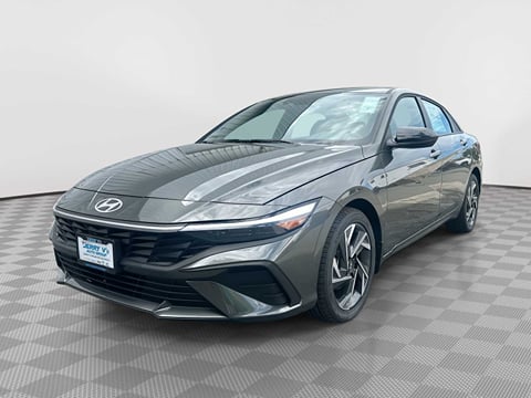 1 image of 2025 Hyundai Elantra SEL Sport