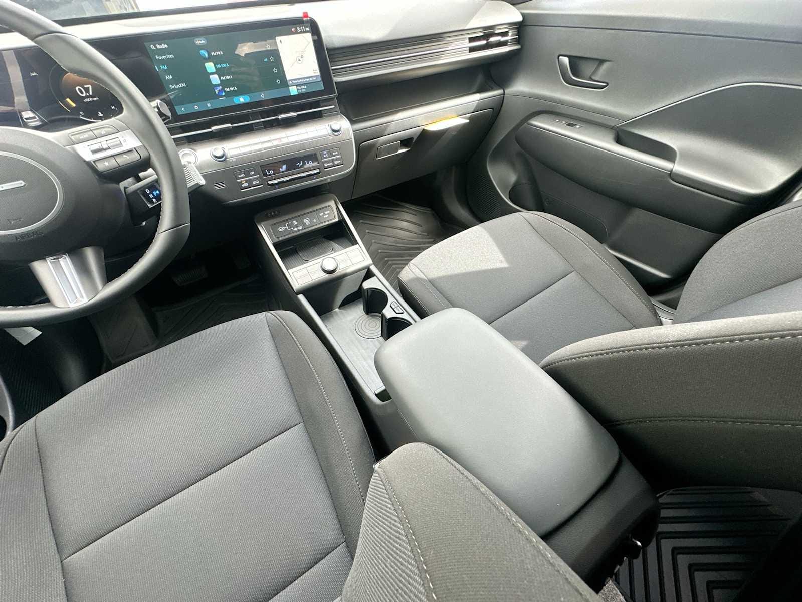 2025 Hyundai Kona SEL Convenience - Photo 22