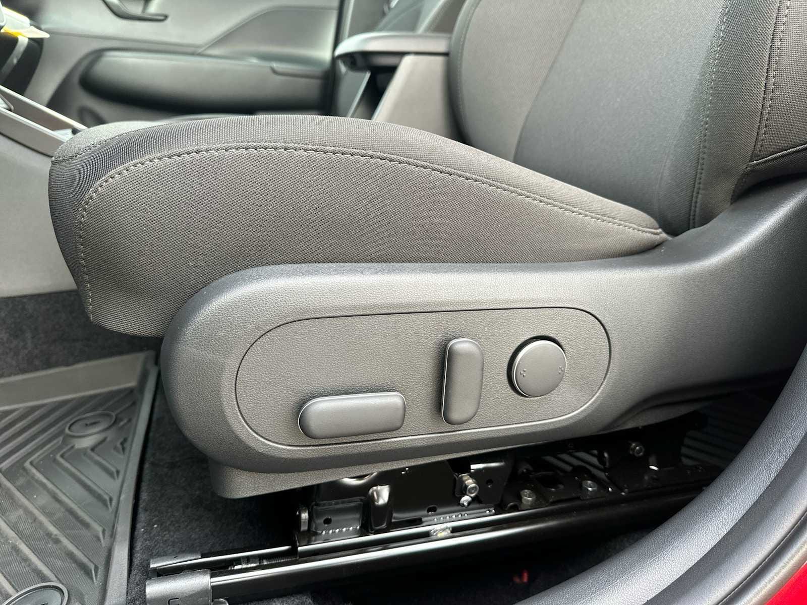 2025 Hyundai Kona SEL Convenience - Photo 14