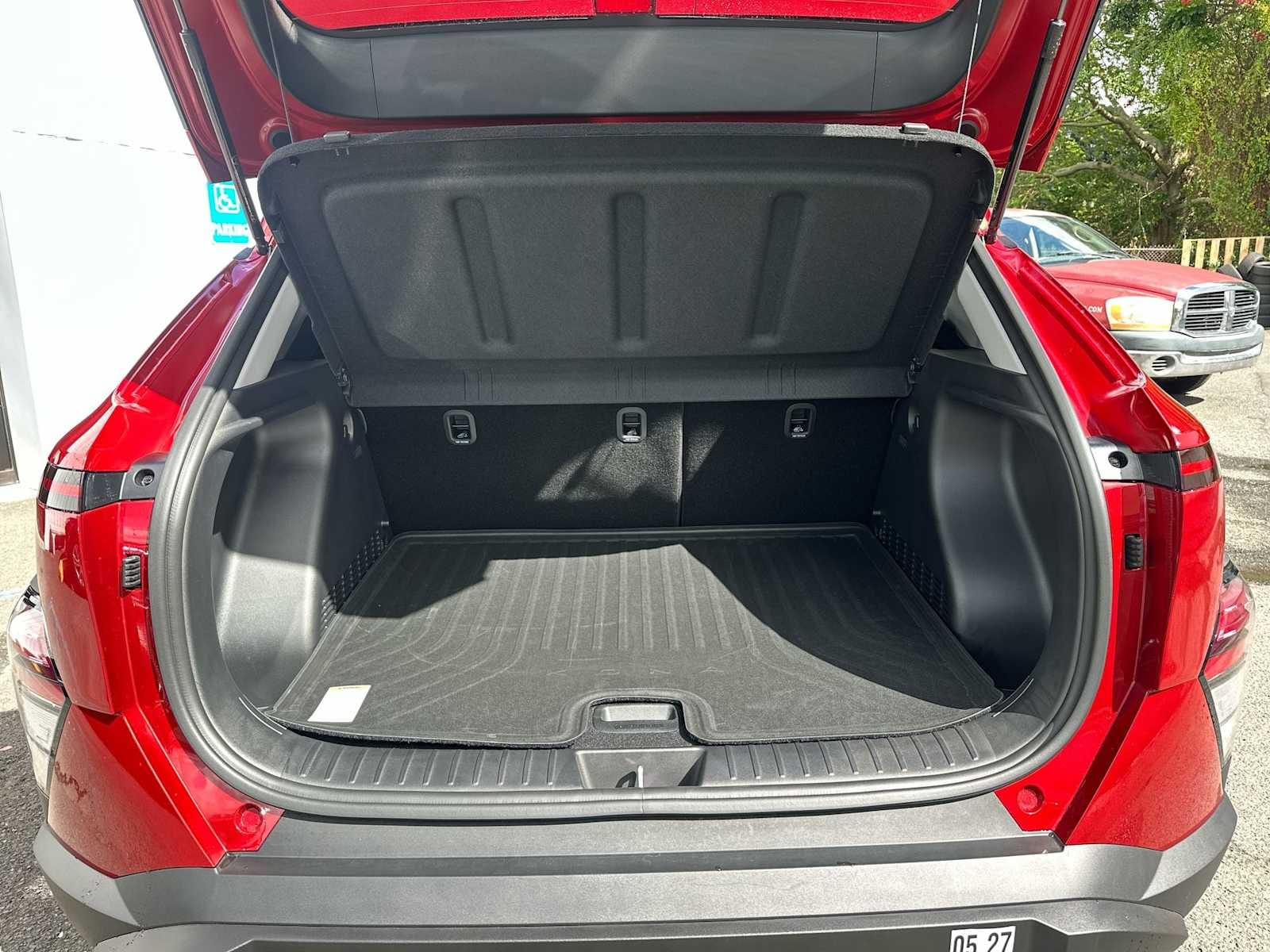 2025 Hyundai Kona SEL Convenience - Photo 20