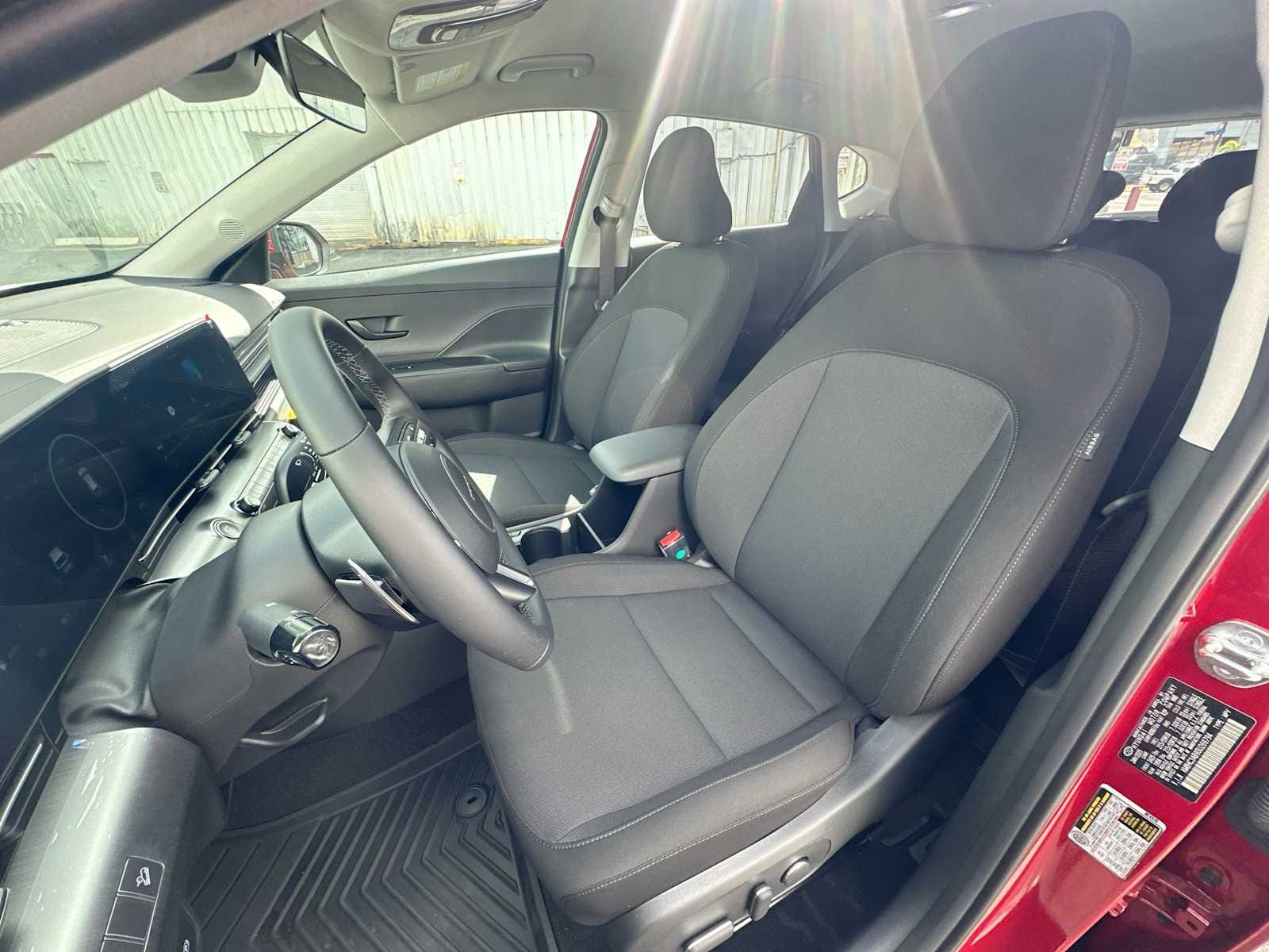 2025 Hyundai Kona SEL Convenience - Photo 13