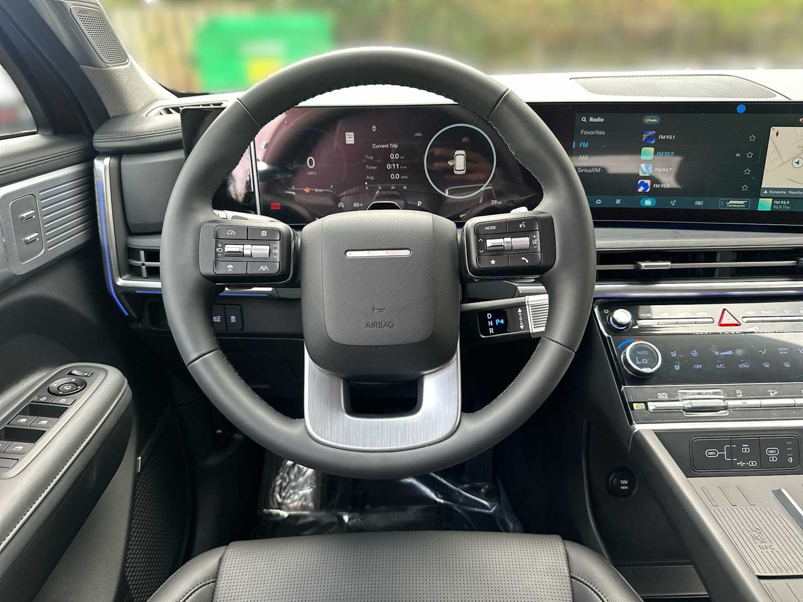 2025 Hyundai Santa Fe Limited - Photo 10