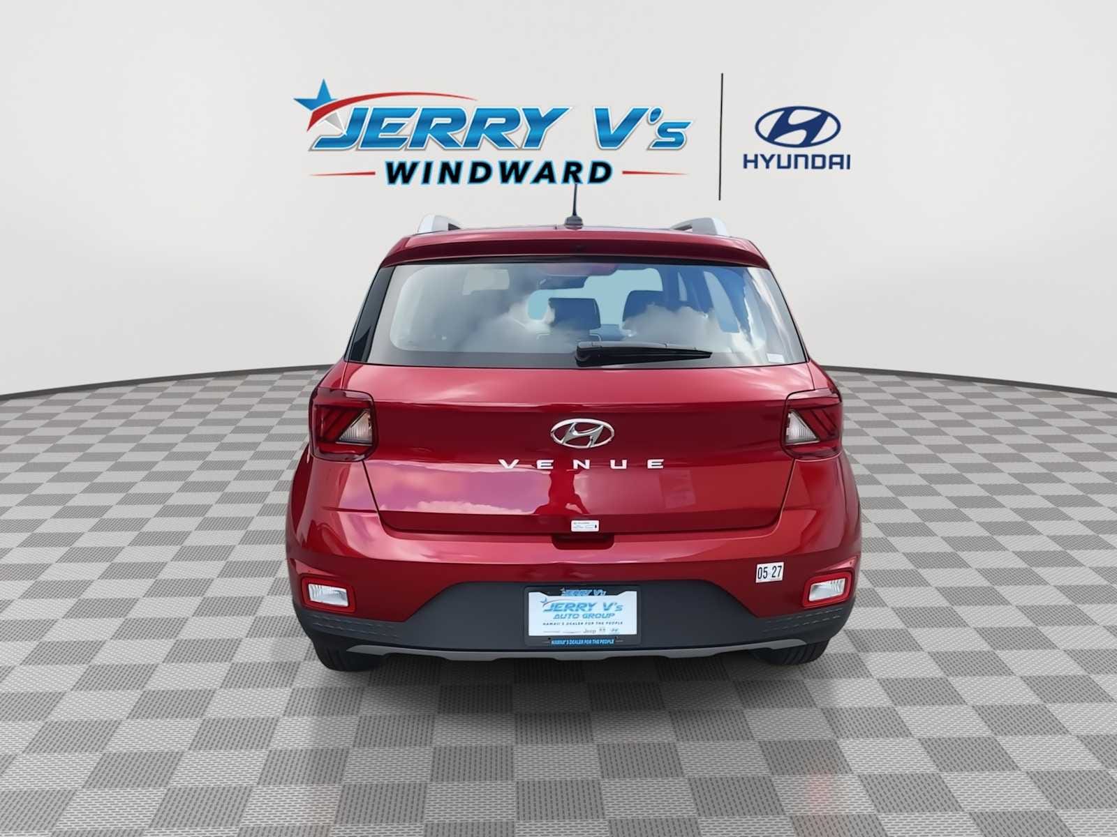 2025 Hyundai Venue Limited - Photo 7