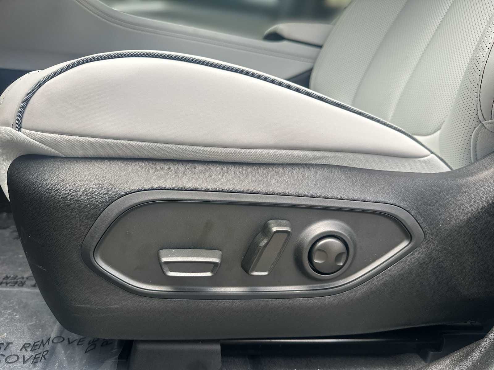 2025 Jeep Wagoneer S Limited - Photo 14