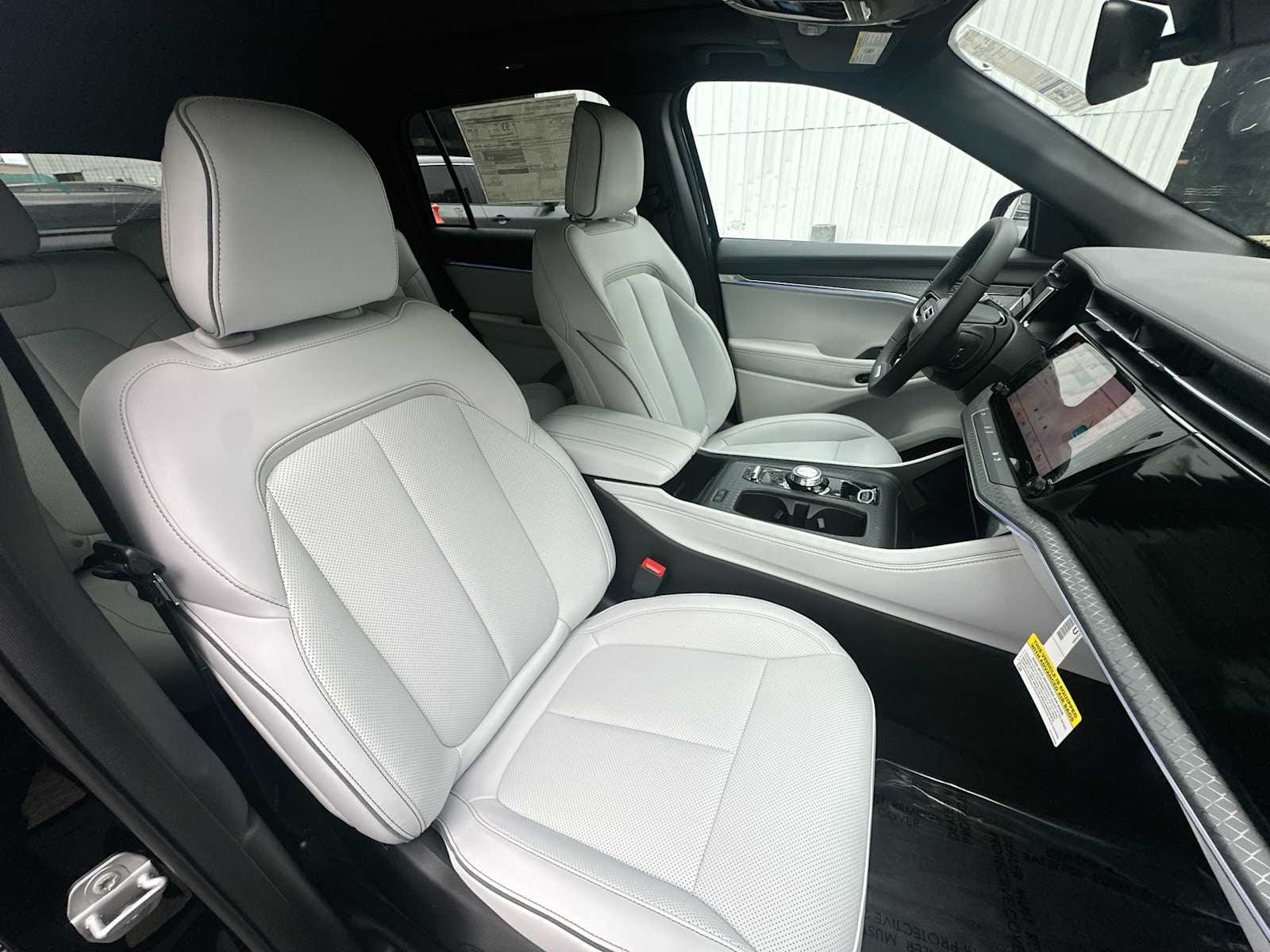 2025 Jeep Wagoneer S Limited - Photo 26