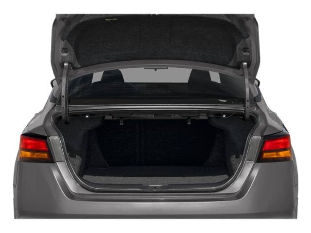 13 thumbnail image of  2025 Nissan Altima SV