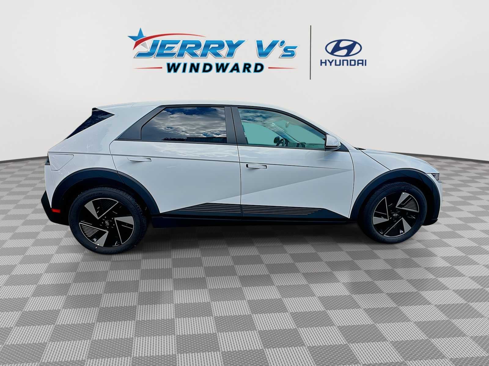 2026 Hyundai IONIQ 5 SE - Photo 9