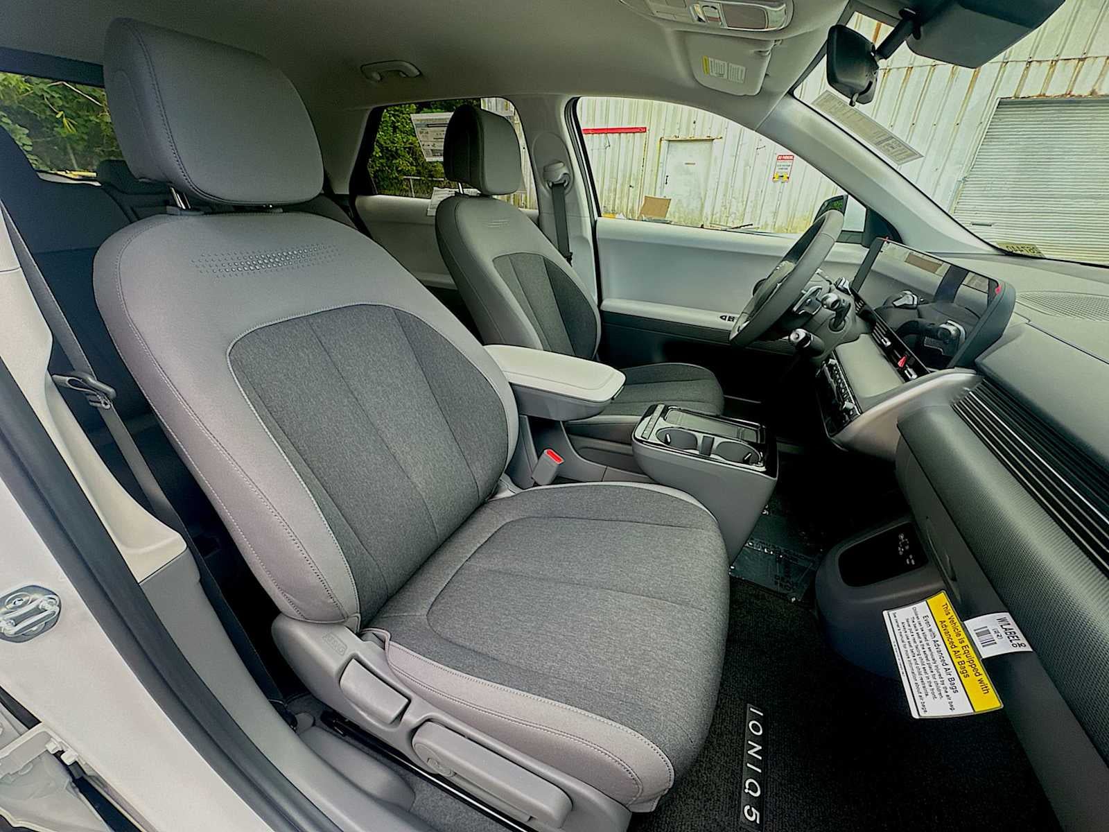 2026 Hyundai IONIQ 5 SE - Photo 25