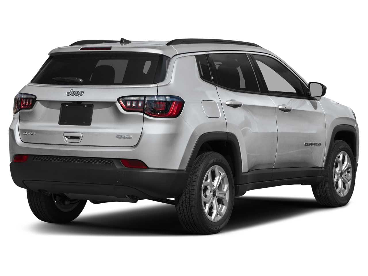 2 thumbnail image of  2026 Jeep Compass Latitude Altitude